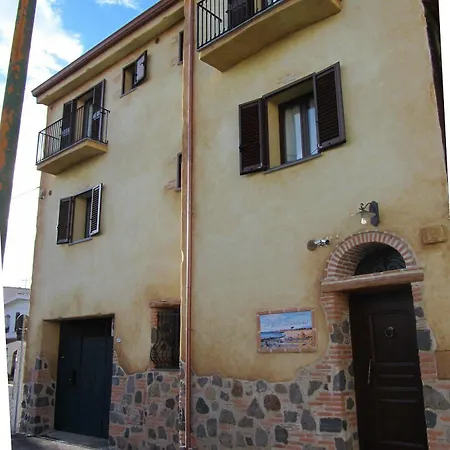 Faunele Bed & Breakfast 3*