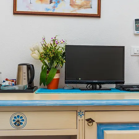 Faunele ベッド・アンド・ブレックファスト 3*