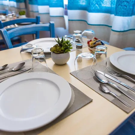 Faunele Bed & Breakfast 3*
