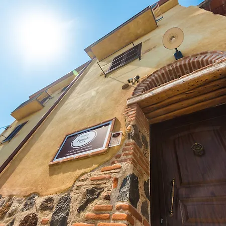 ベッド・アンド・ブレックファスト Faunele オロゼーイ