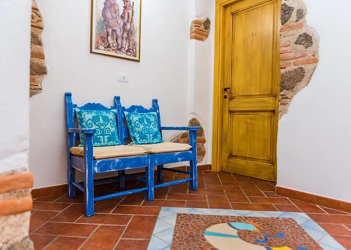 Faunele Oda ve Kahvaltı Orosei